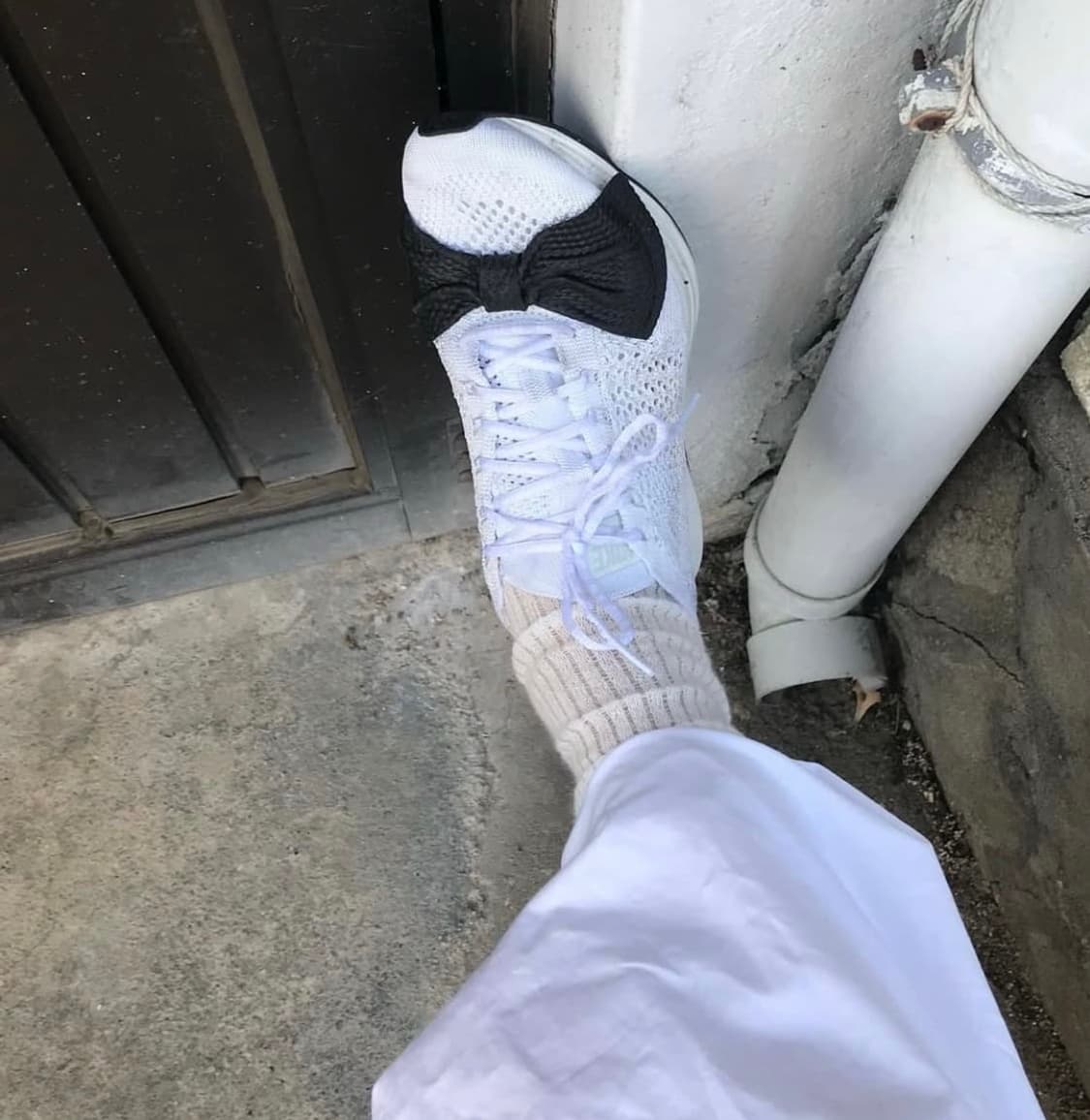 꼼데가르송 나이키 플라이니트 레이서 상품이미지1