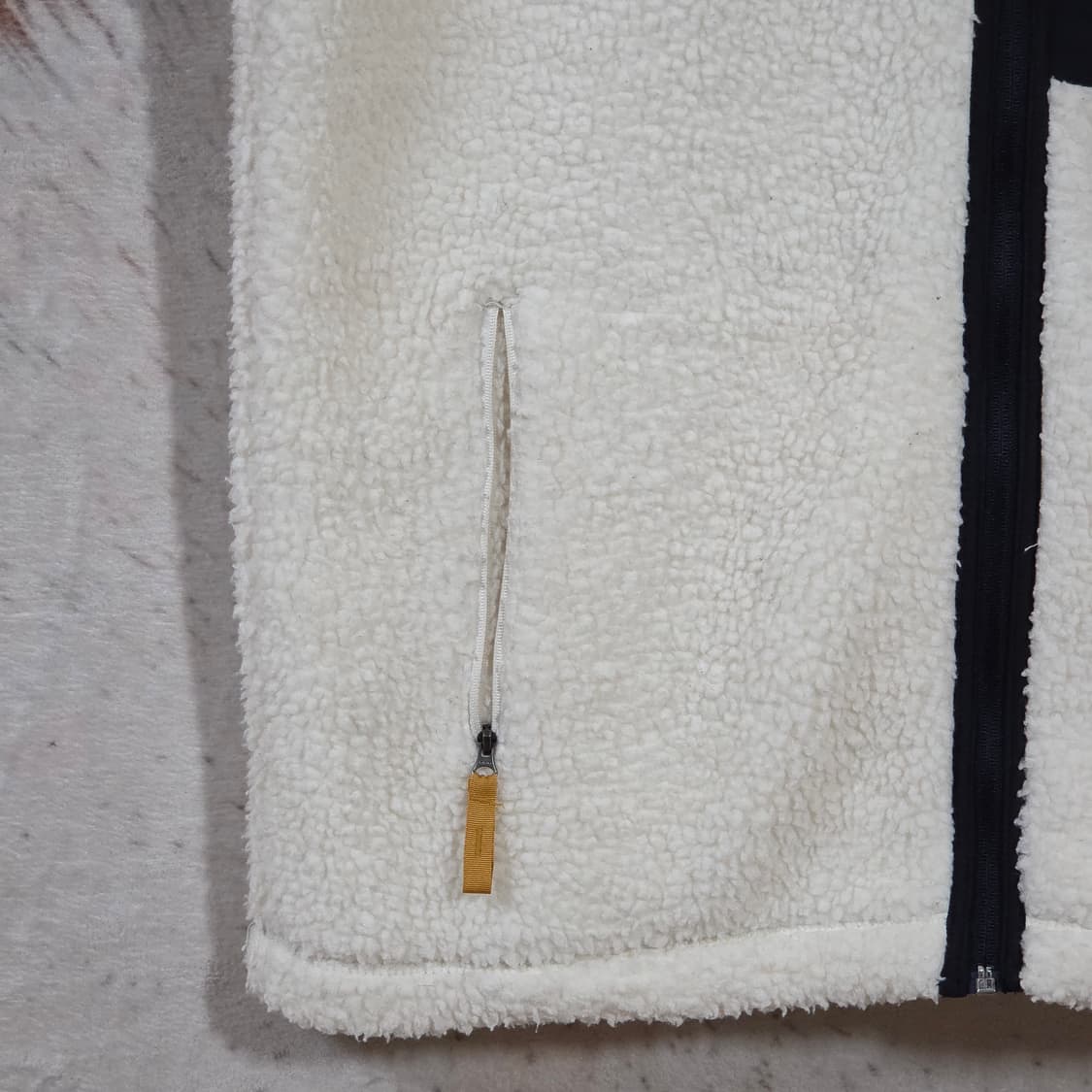 화이트 네이비 배색 뽀글이 베스트 상품이미지4