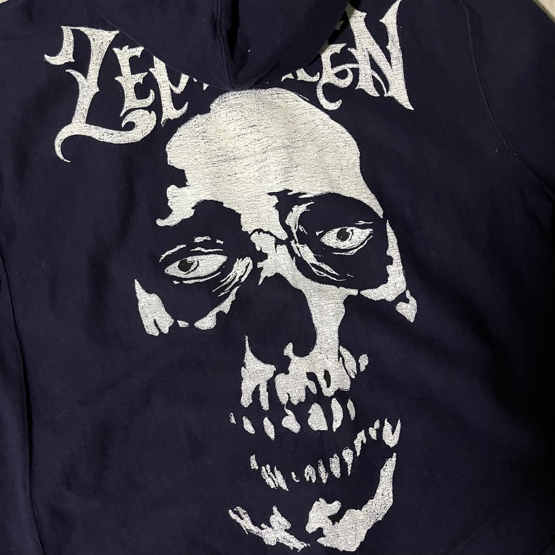 ZEPHYREN . 백 스컬 후드티셔츠 상품이미지2