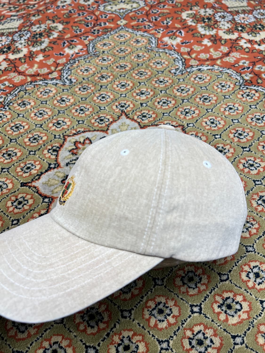 [FREE] 아웃스탠딩 로고 피그먼트 볼캡 아이보리 상품이미지2