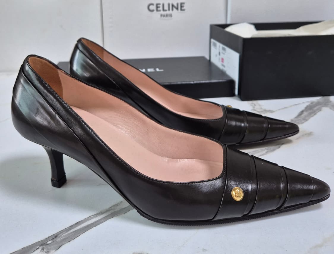 (정품) 샤넬 다크 브라운 가죽 힐 펌프스 36 상품이미지4