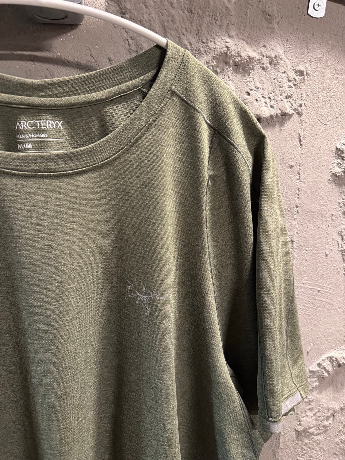 아크테릭스 ARCTERYX 기능성 반팔 티셔츠 카키 M 상품이미지3