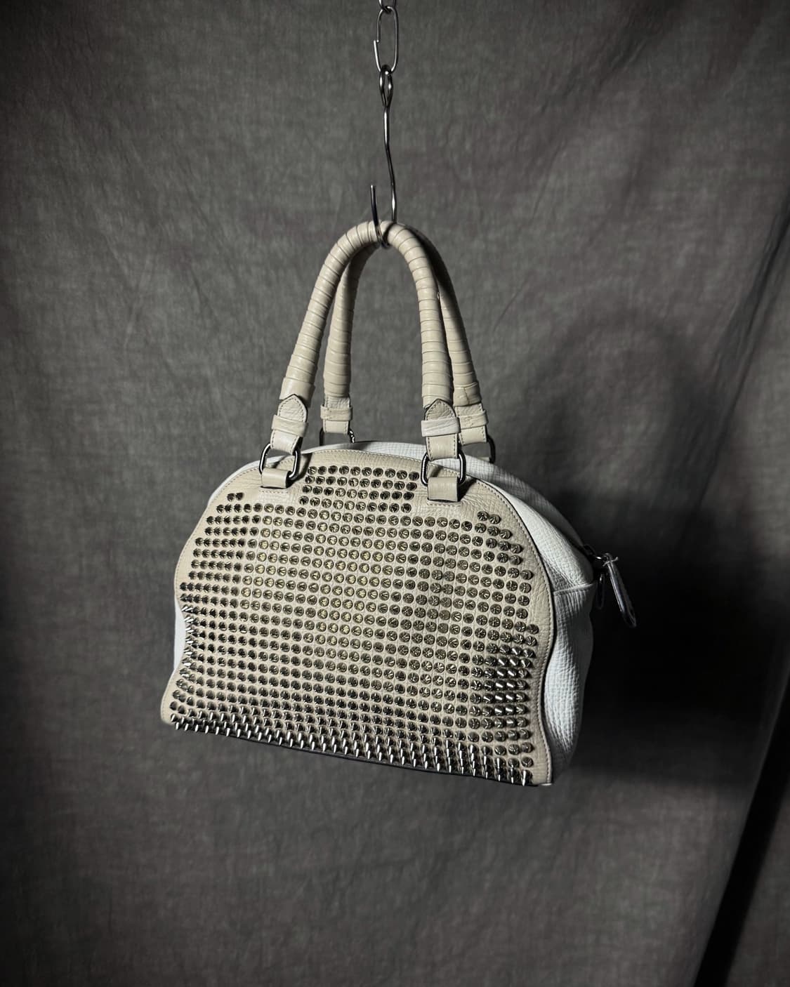 Christian Louboutin Studded Hand Bag  상품이미지1
