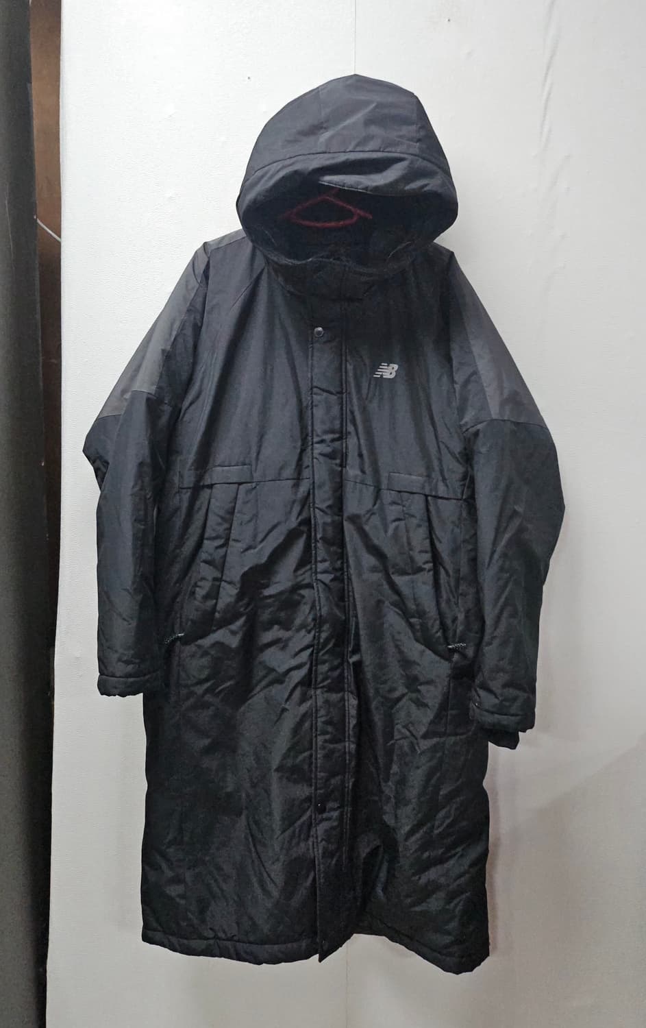 뉴발란스 블랙 롱패딩 후드 일체형 90  S 상품이미지1