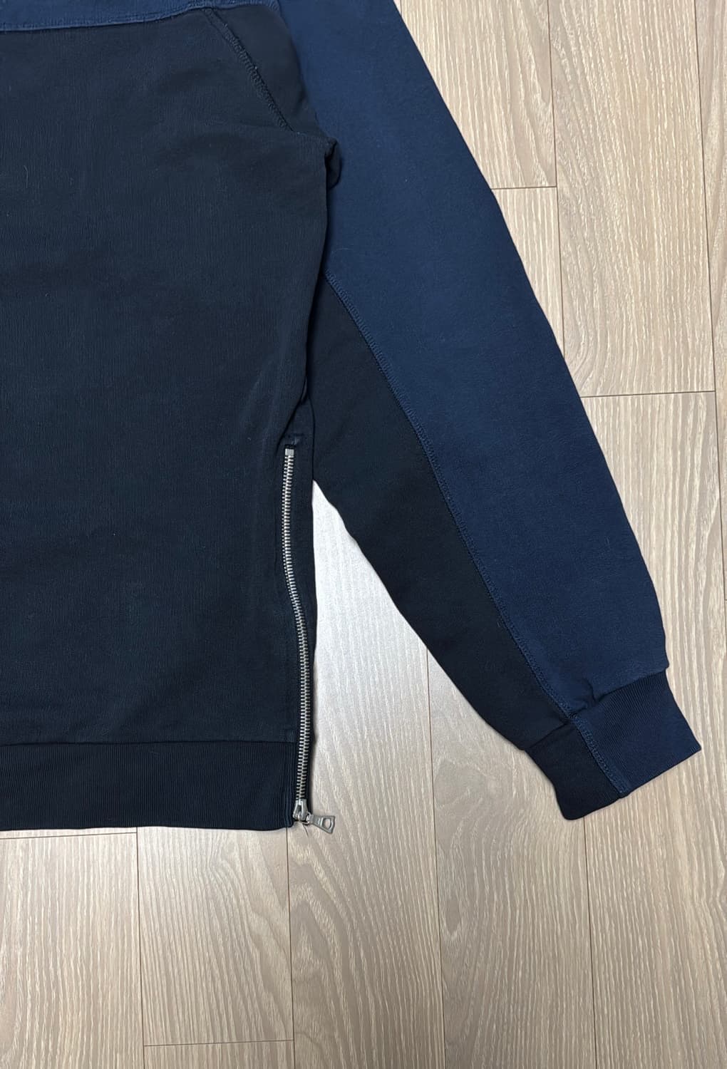 드리스반노튼 아카이브 스웻셔츠 상품이미지4