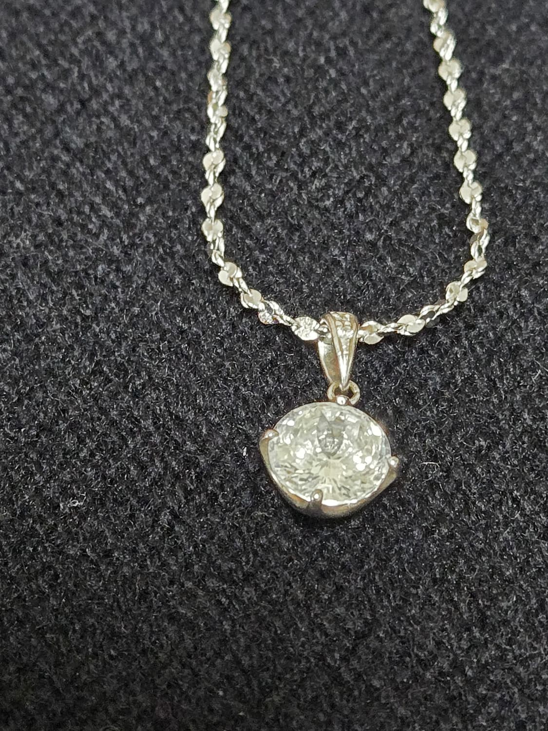 제목 (후르츠)
빈티지 실버 925 큐빅 솔리테어 네크리스 미니 펜던트 상품이미지1