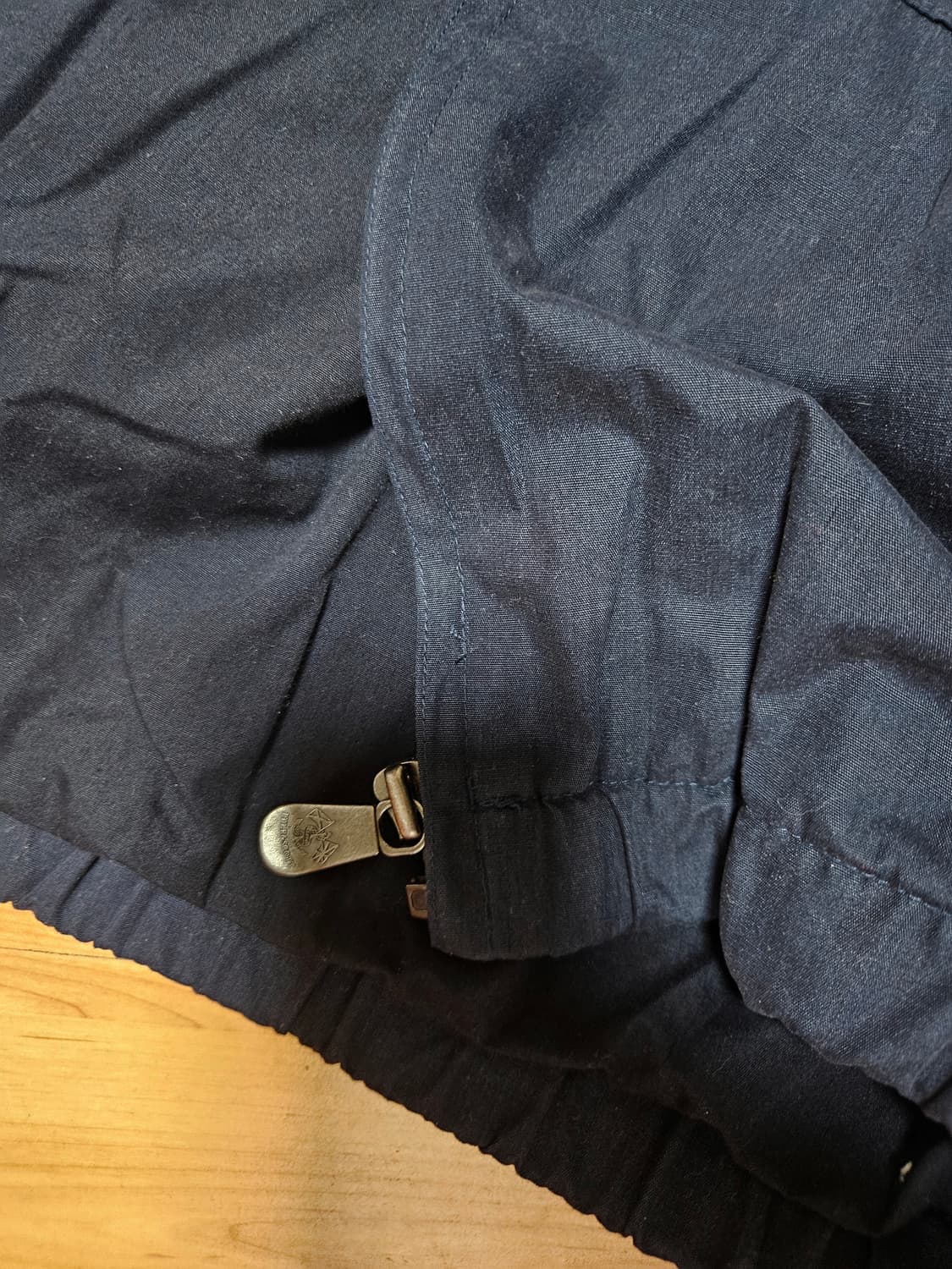 dkny 바람막이 후드 자켓 상품이미지3