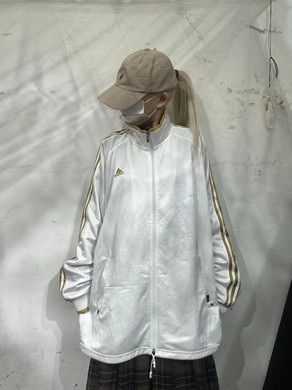 아디다스 화이트 골드 삼선 오버핏 트랙탑 져지 L 상품이미지2