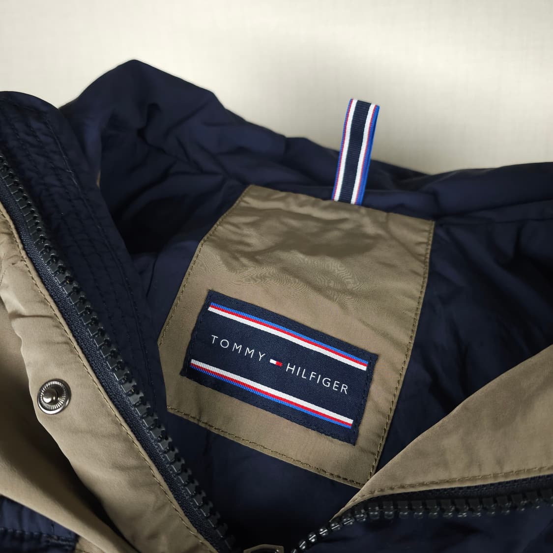 타미힐피거 컬러블록 후드 사파리 자켓 남자105사이즈 상품이미지3