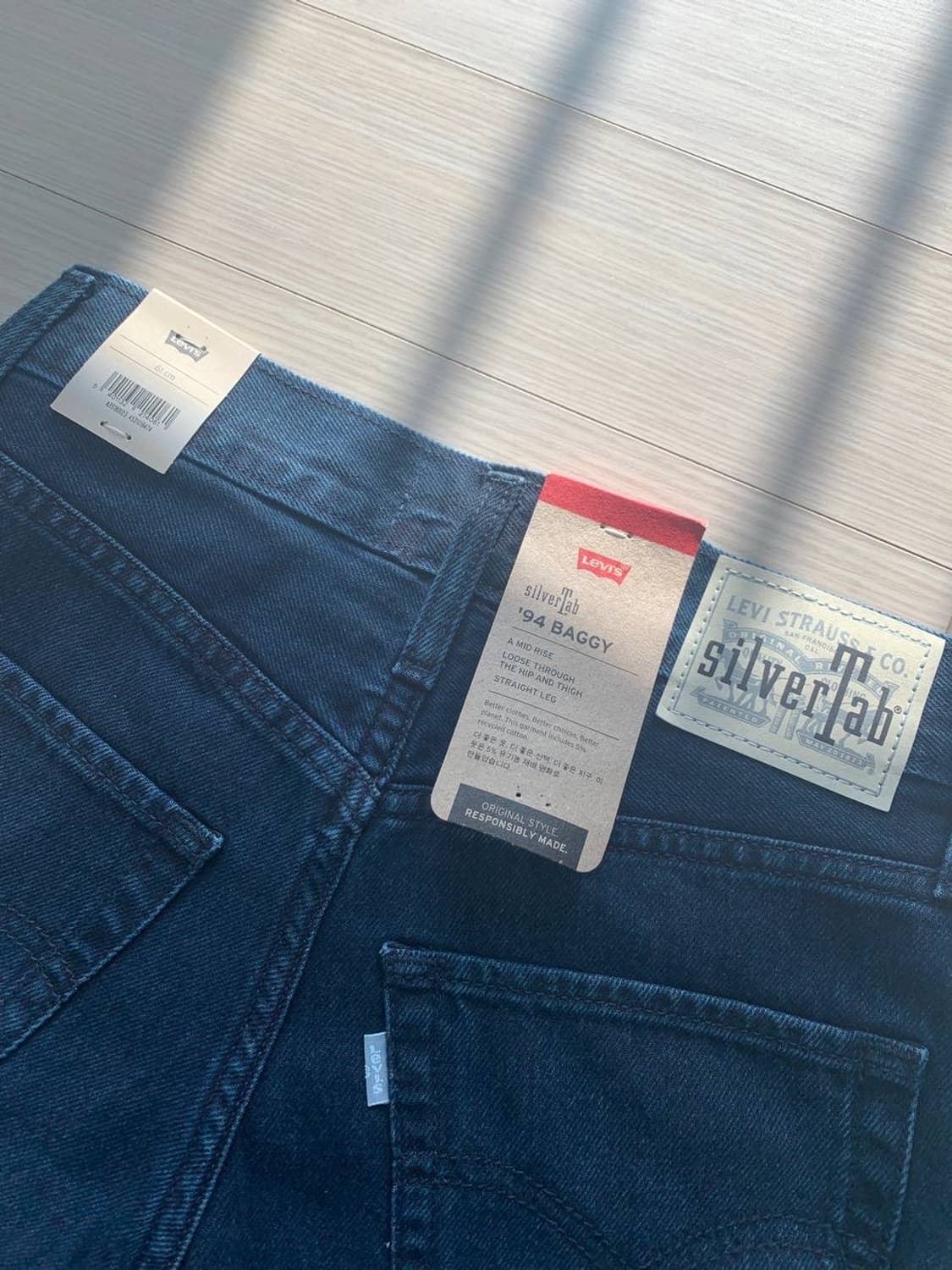 (새상품) 리바이스 실버탭 94 배기 데님 팬츠 24사이즈 상품이미지1