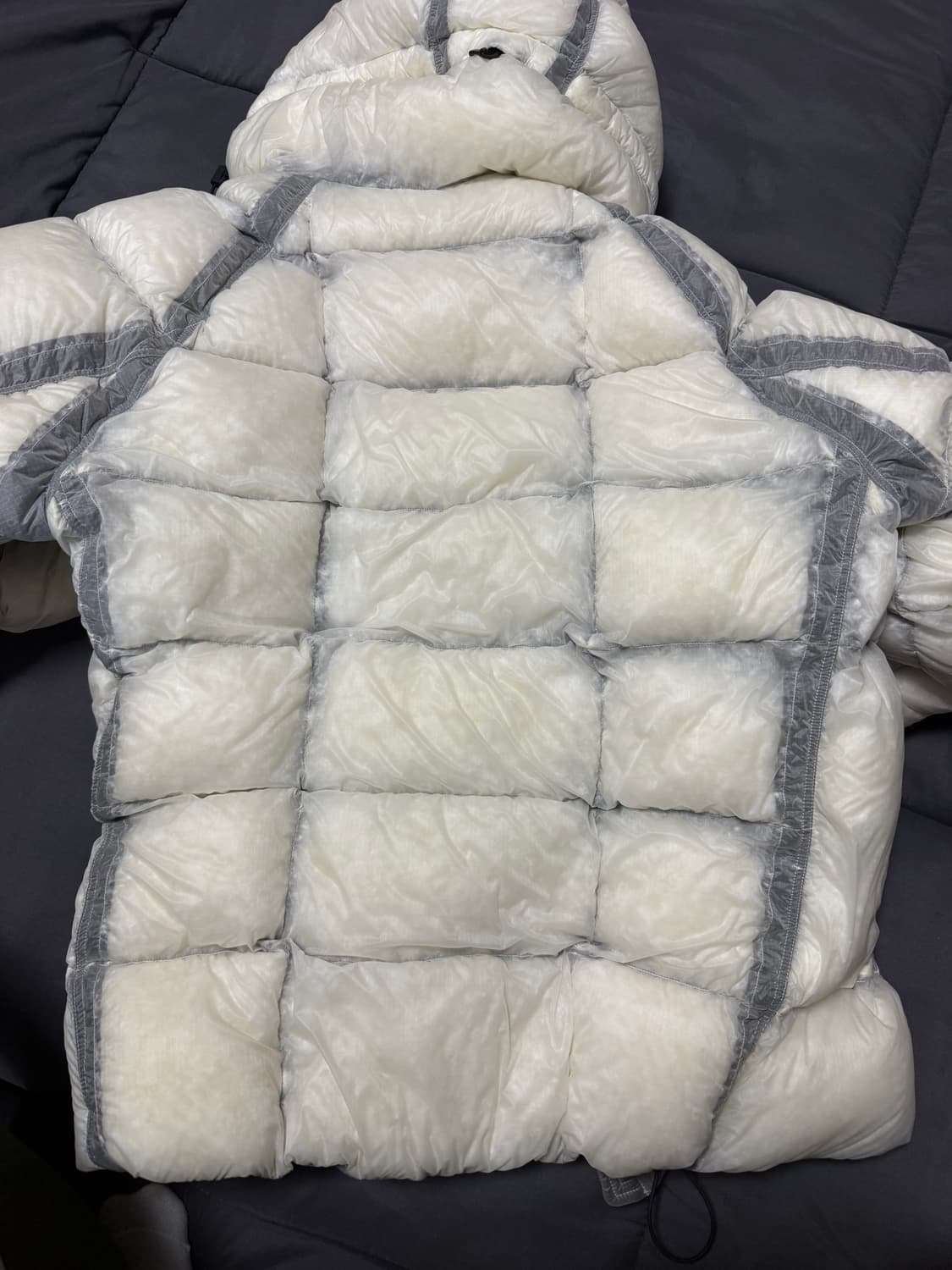 [XL] CP컴퍼니 dd쉘 패딩 자켓 거즈 화이트 상품이미지4