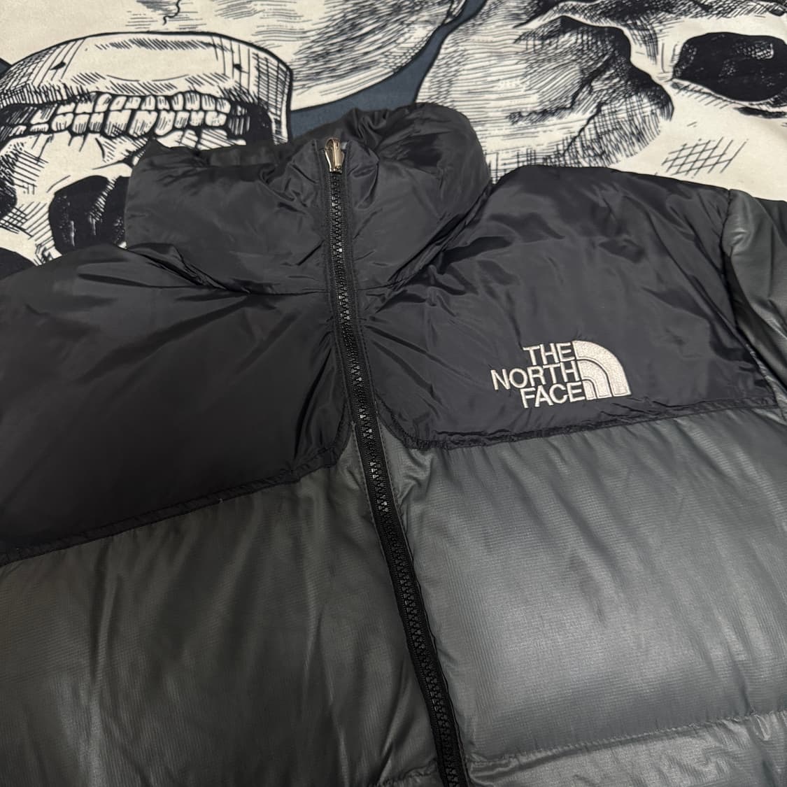 노스페이스 700 눕시 패딩 M사이즈 상품이미지2