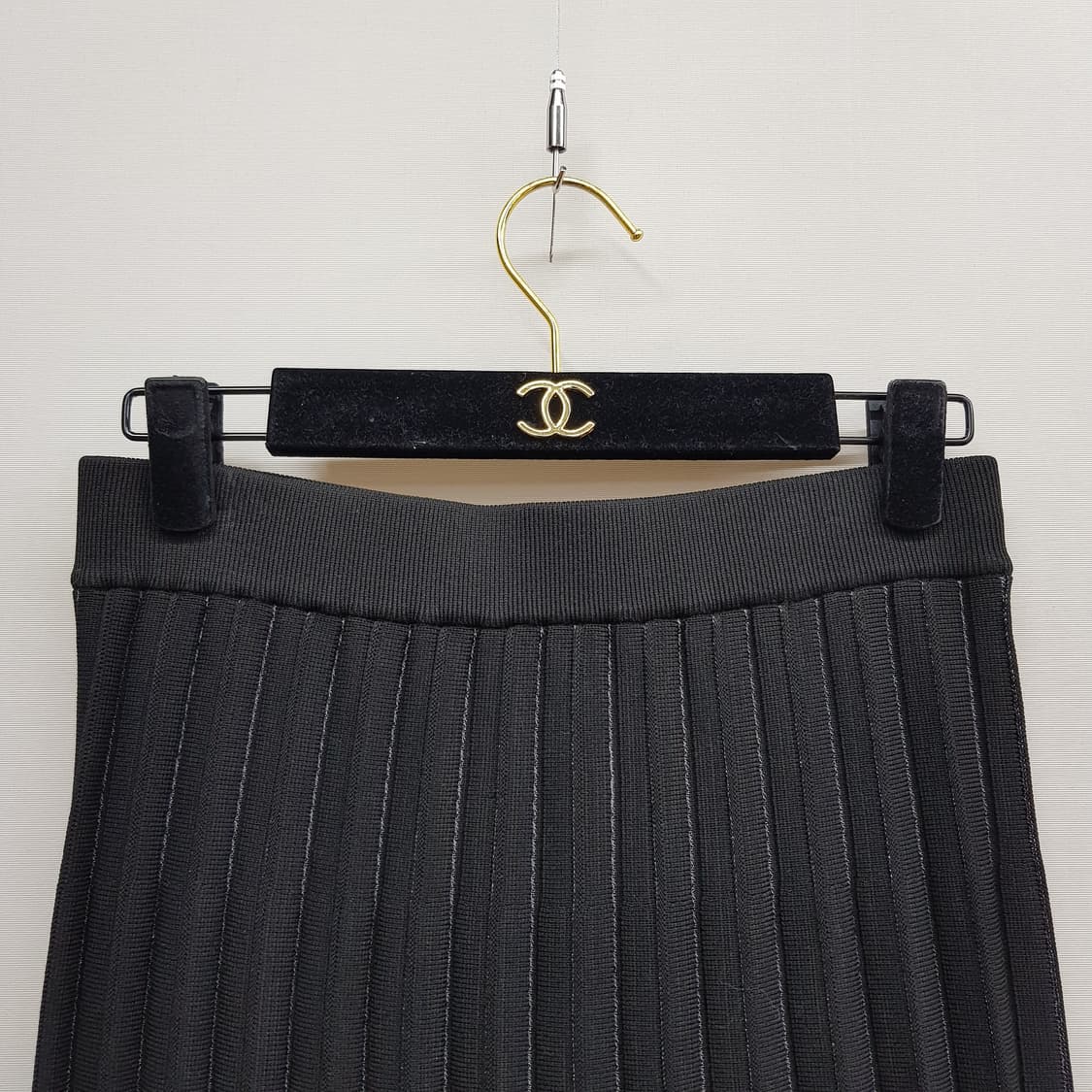 한섬 랑방 2022 플리츠 니트 롱 밴딩 스커트 M사이즈 상품이미지3