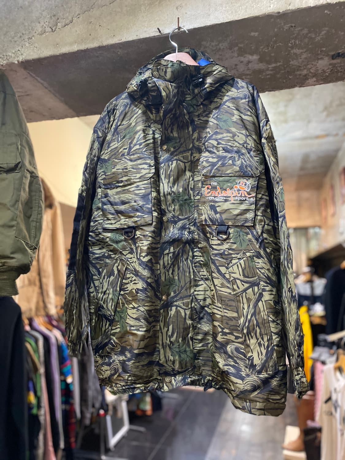 E.D.P 낙엽 카모 프린팅 윈드브레이커 XL  상품이미지2