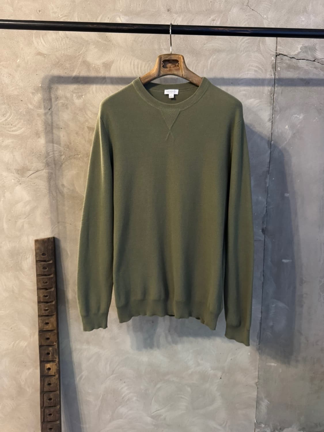 선스펠 크루넥 니트 100 상품이미지1