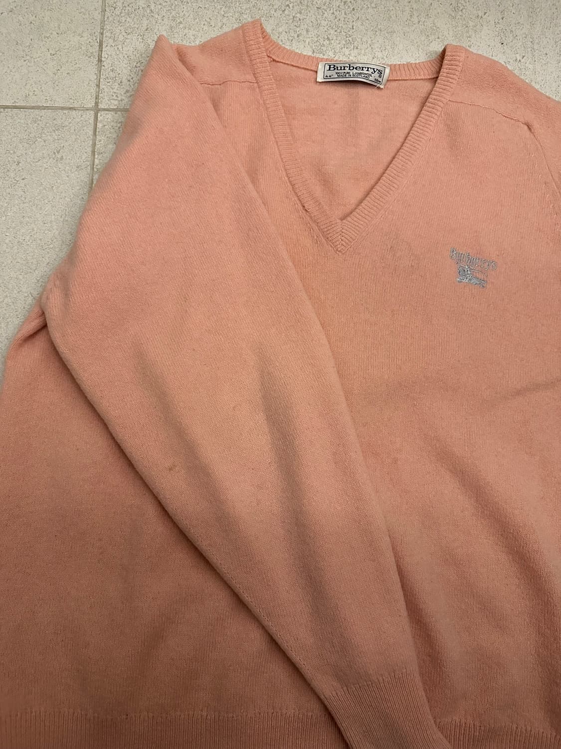 버버리 브이넥니트 핑크 상품이미지10
