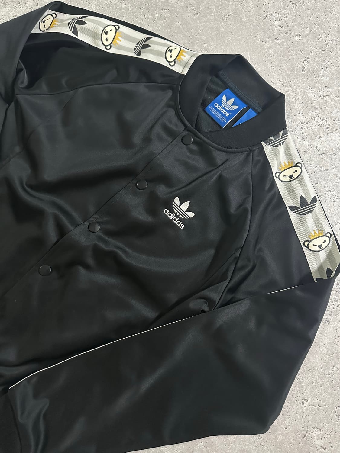 adidas 니고 베어 바시티 블랙 트랙탑 상품이미지1