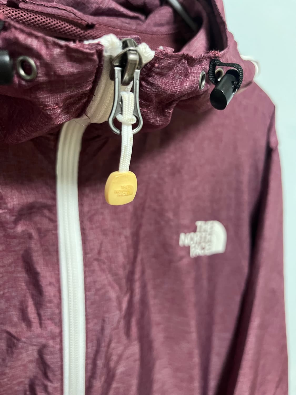 노스페이스 바람막이 자켓 버건디 상품이미지4