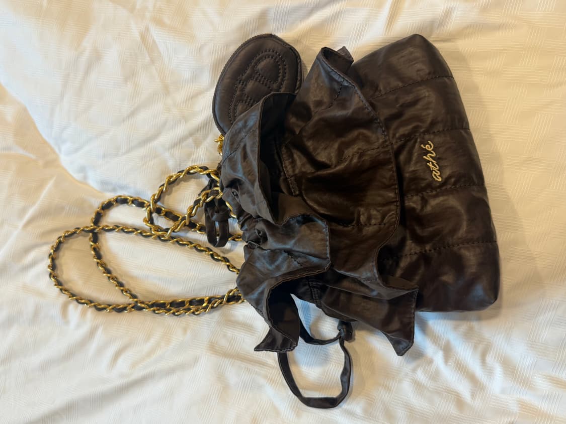 아떼 바네가 브루노 미니 프릴 체인 크로스백 브라운 상품이미지3