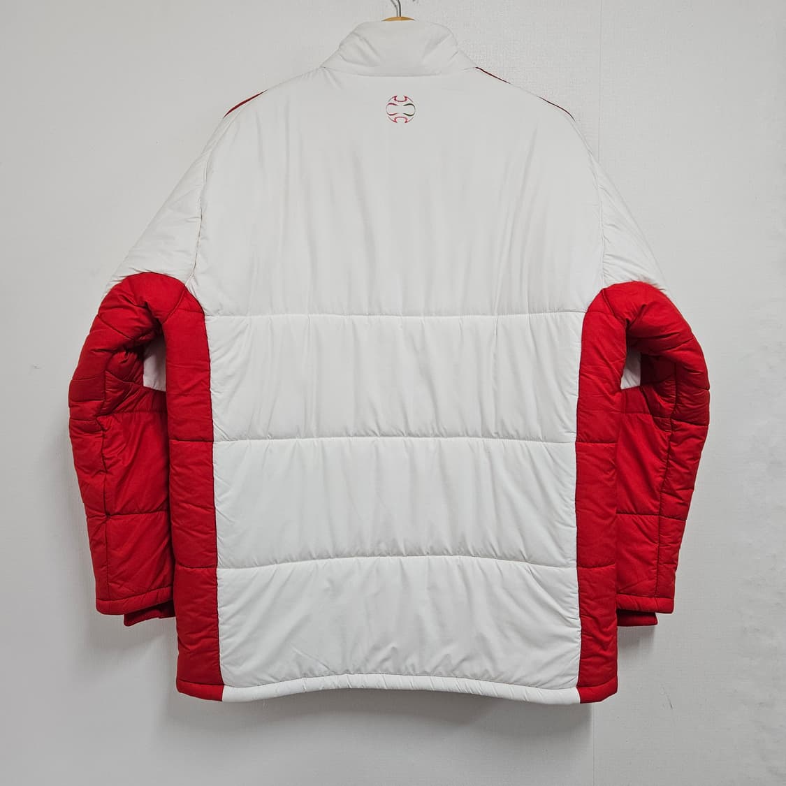 00's 아디다스 리버풀 팀가이스트 화이트 패딩 100 상품이미지3