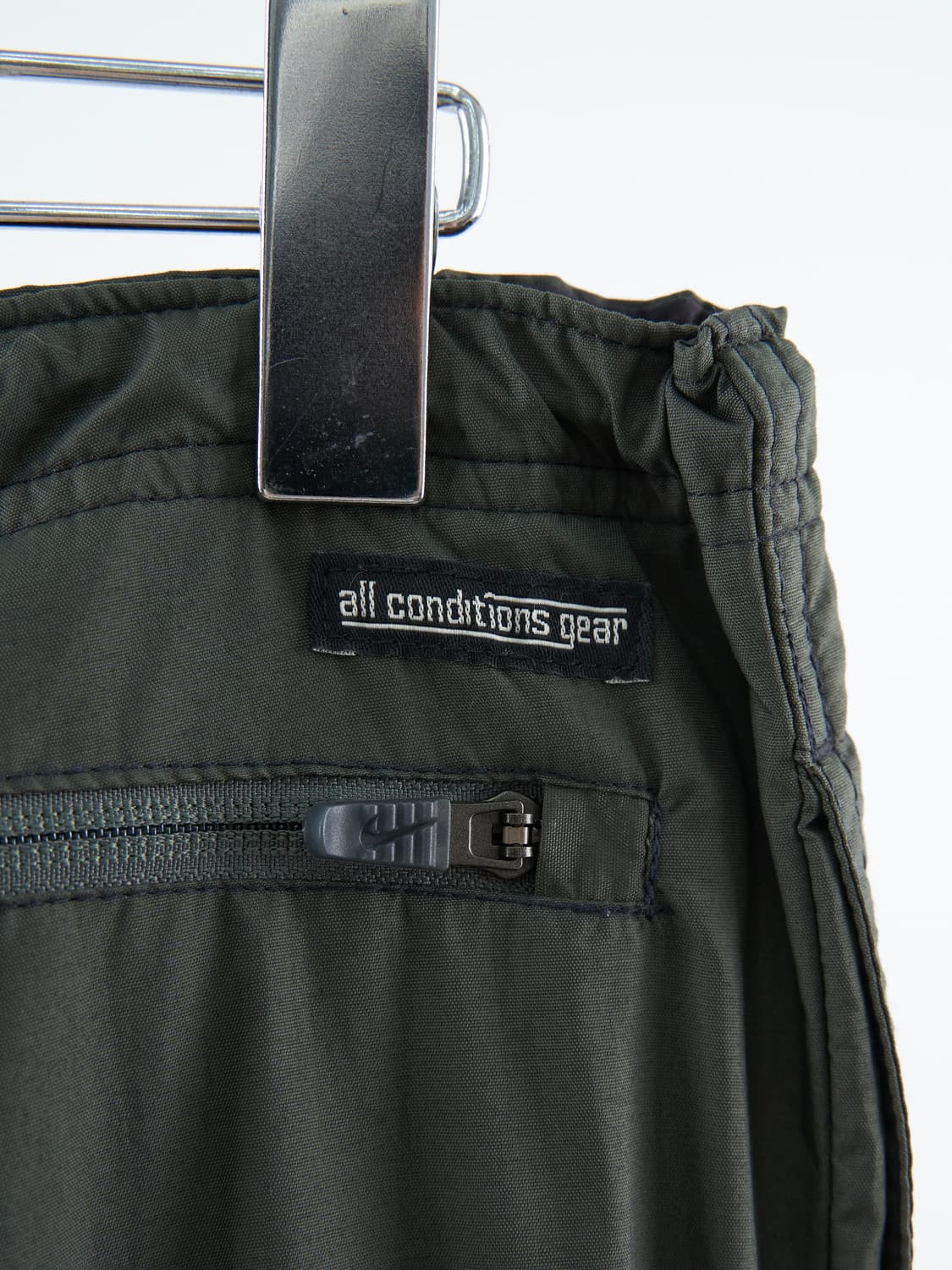 NIKE ACG 카키 메쉬 트레일 팬츠 상품이미지5
