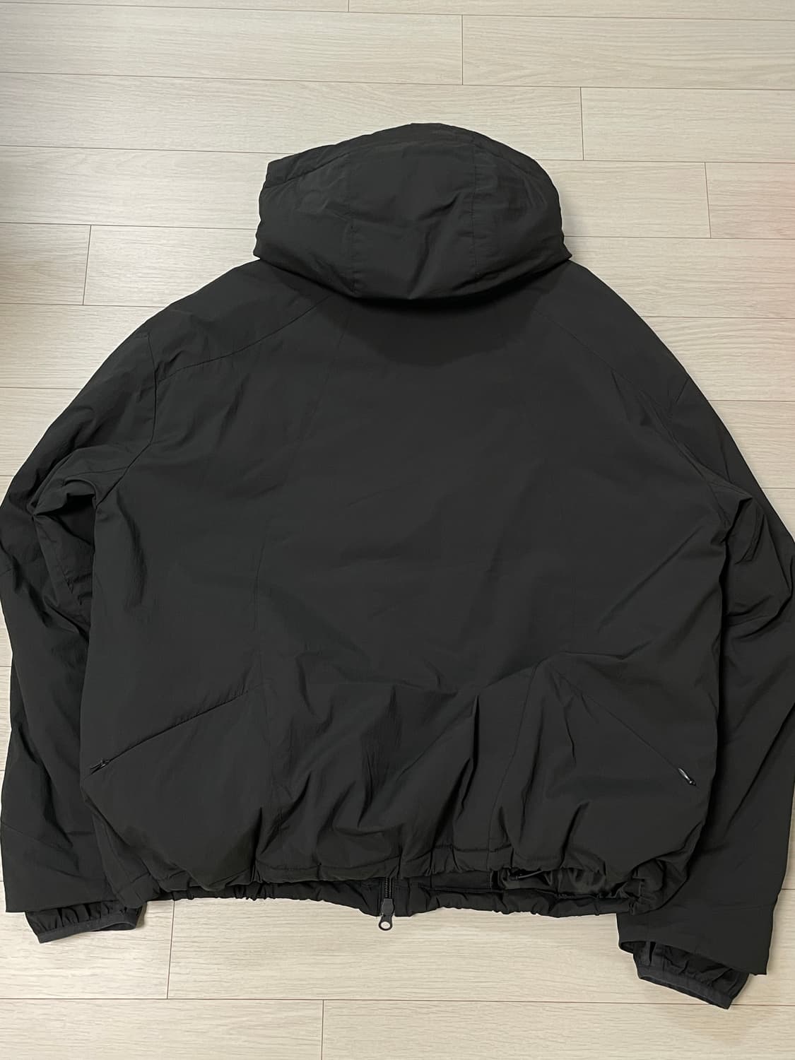 [2]아르반 라이트 쉘 패디드 자켓 차콜 상품이미지3