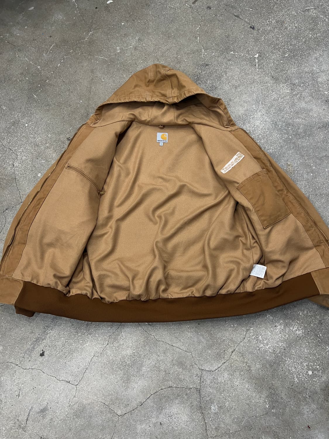 칼하트 J131 샌드스톤 액티브 워크 자켓 상품이미지8