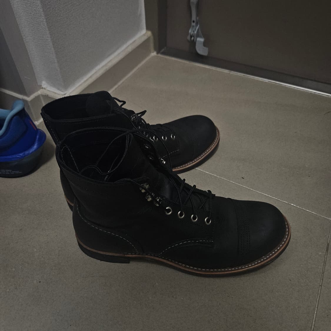 (270)레드윙 아이언레인저 8084 블랙하니스 팝니다. 24년구매 상품이미지3