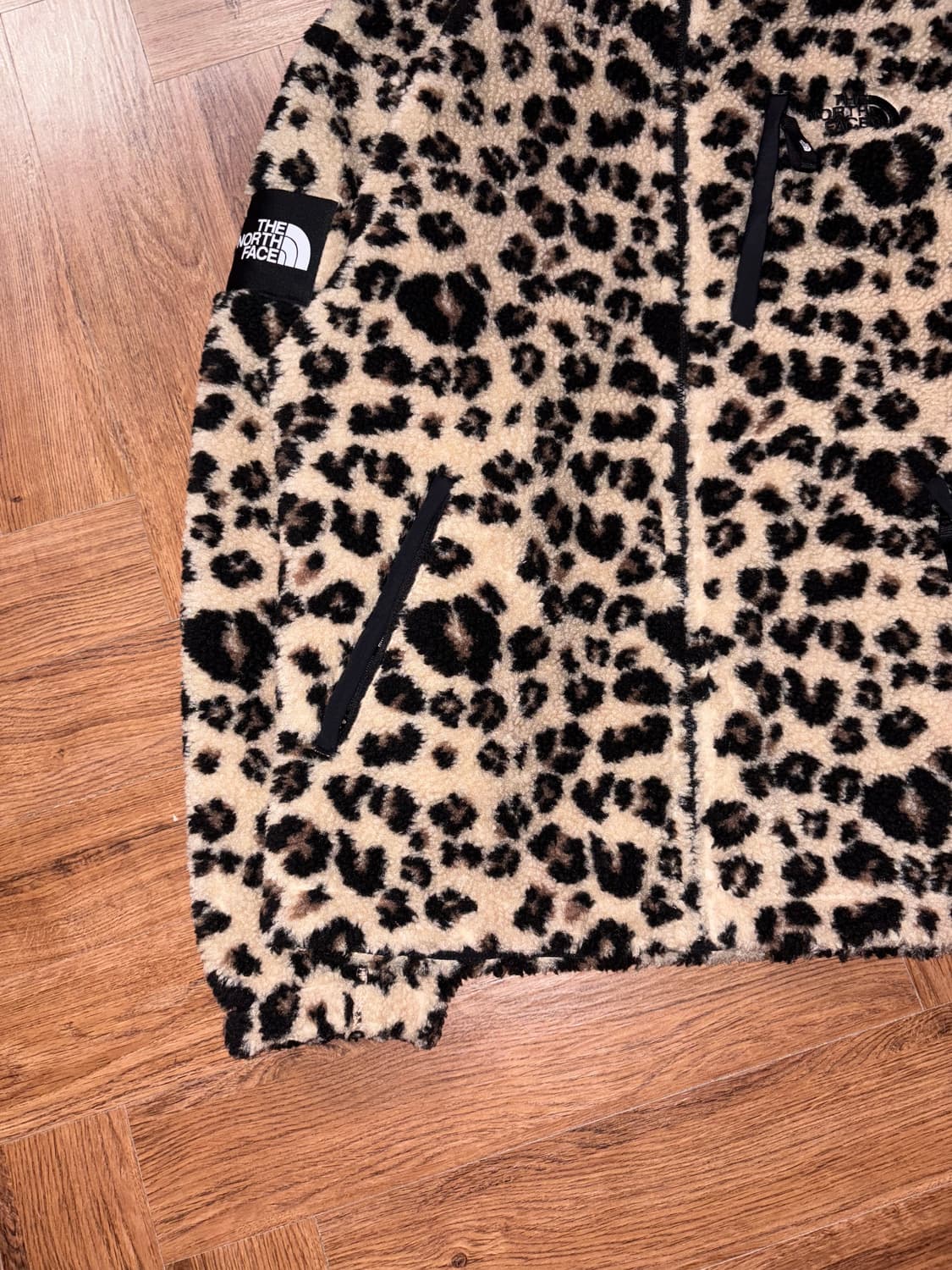 노스페이스 화이트라벨 레오파드 플리스 자켓 상품이미지3