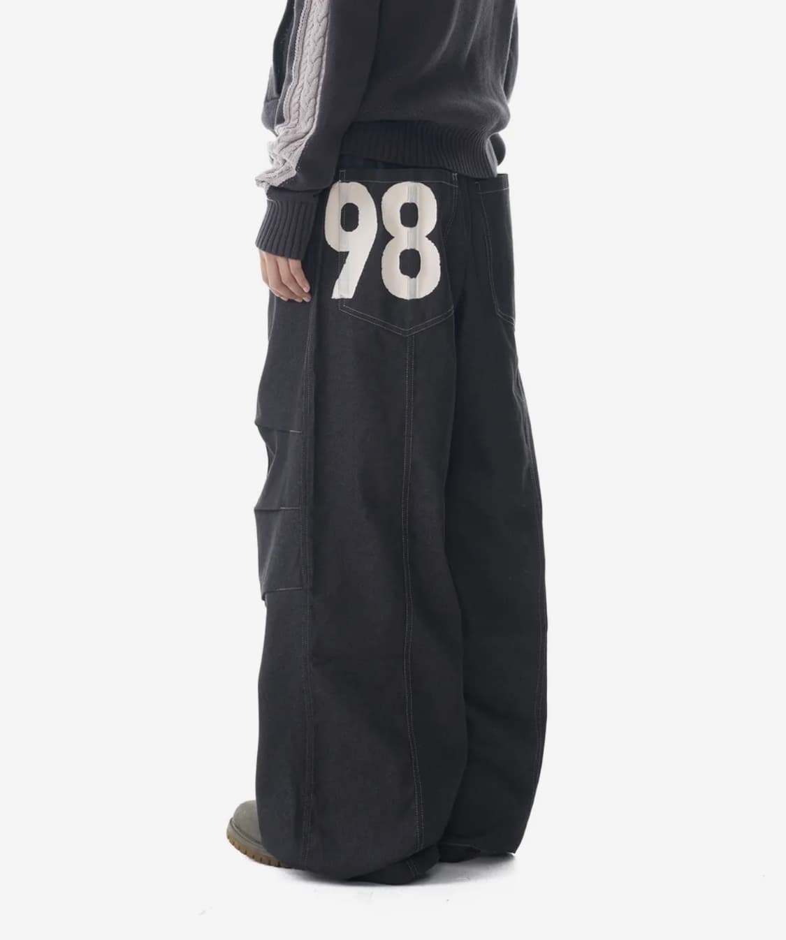 aakam 98 printed knee pintuck denim pant 상품이미지1