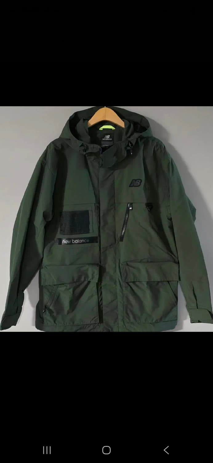 뉴발란스 UNI 유틸리티 카고 바람막이자켓. 
싸이즈 100~105. 새 상품이미지1