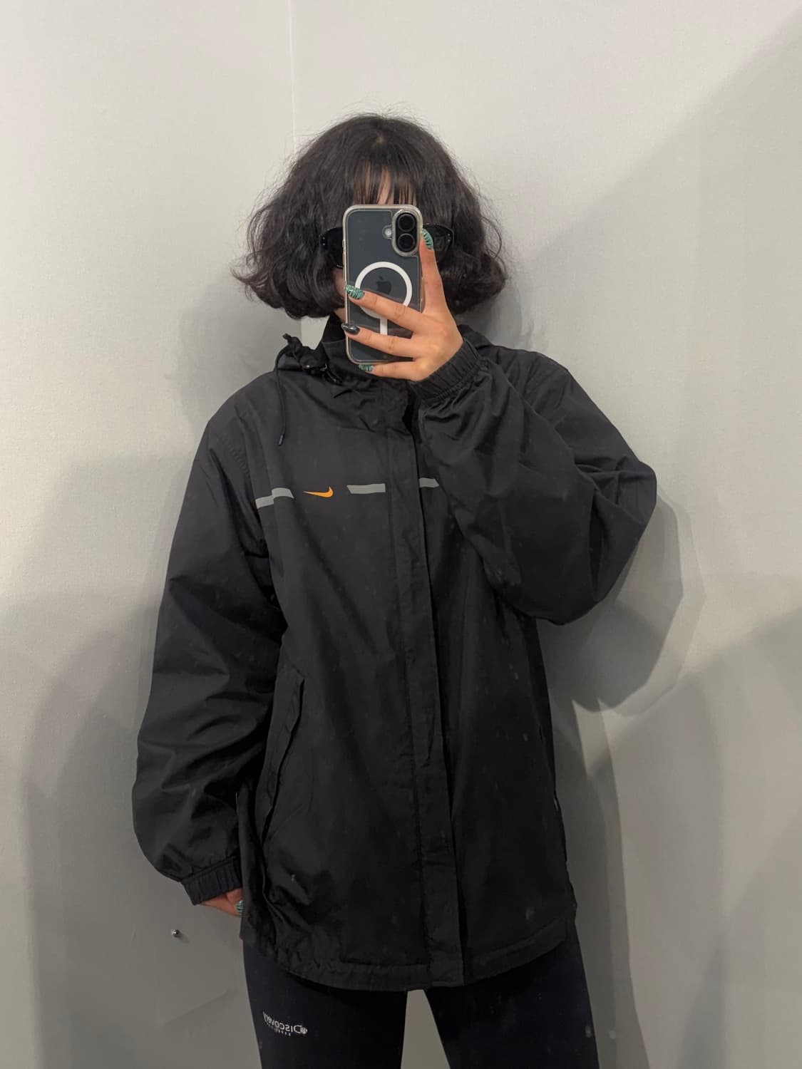 S 나이키 올드스쿨 블랙 스우시 바람막이 자켓 상품이미지1