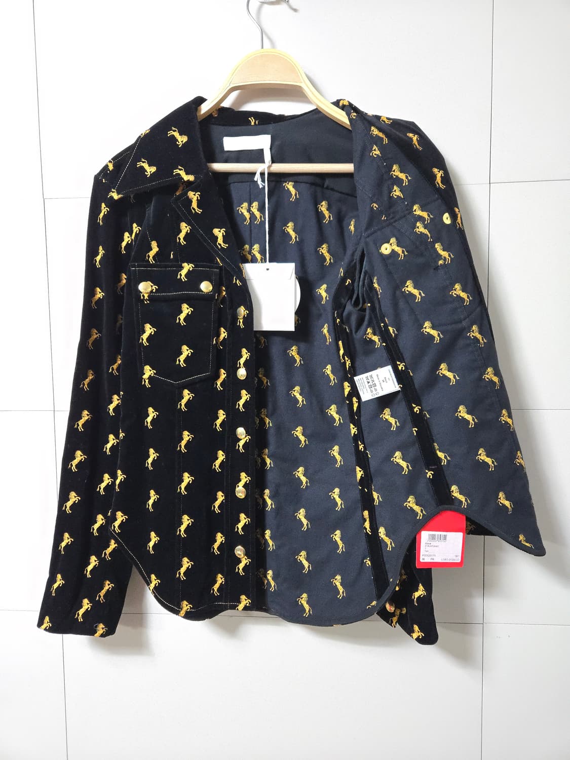 (새상품)끌로에 황금말 자수 벨벳 셔츠(프랑스36) (국내 44반 55) 상품이미지3