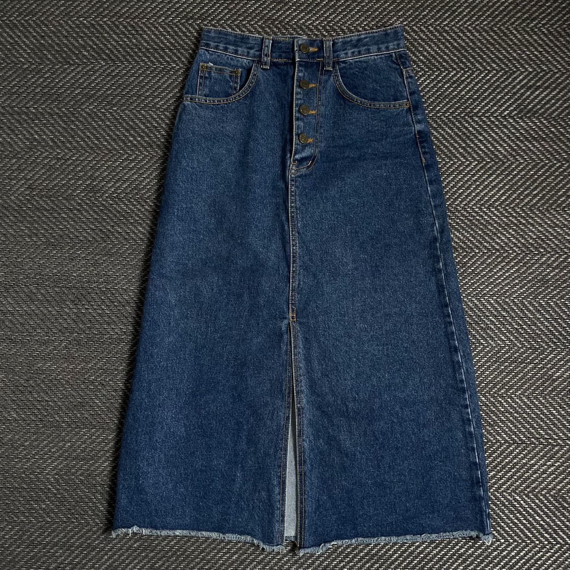 빈티지 버튼 디테일 워싱 데님 절개 미디 스커트o 4850 상품이미지1