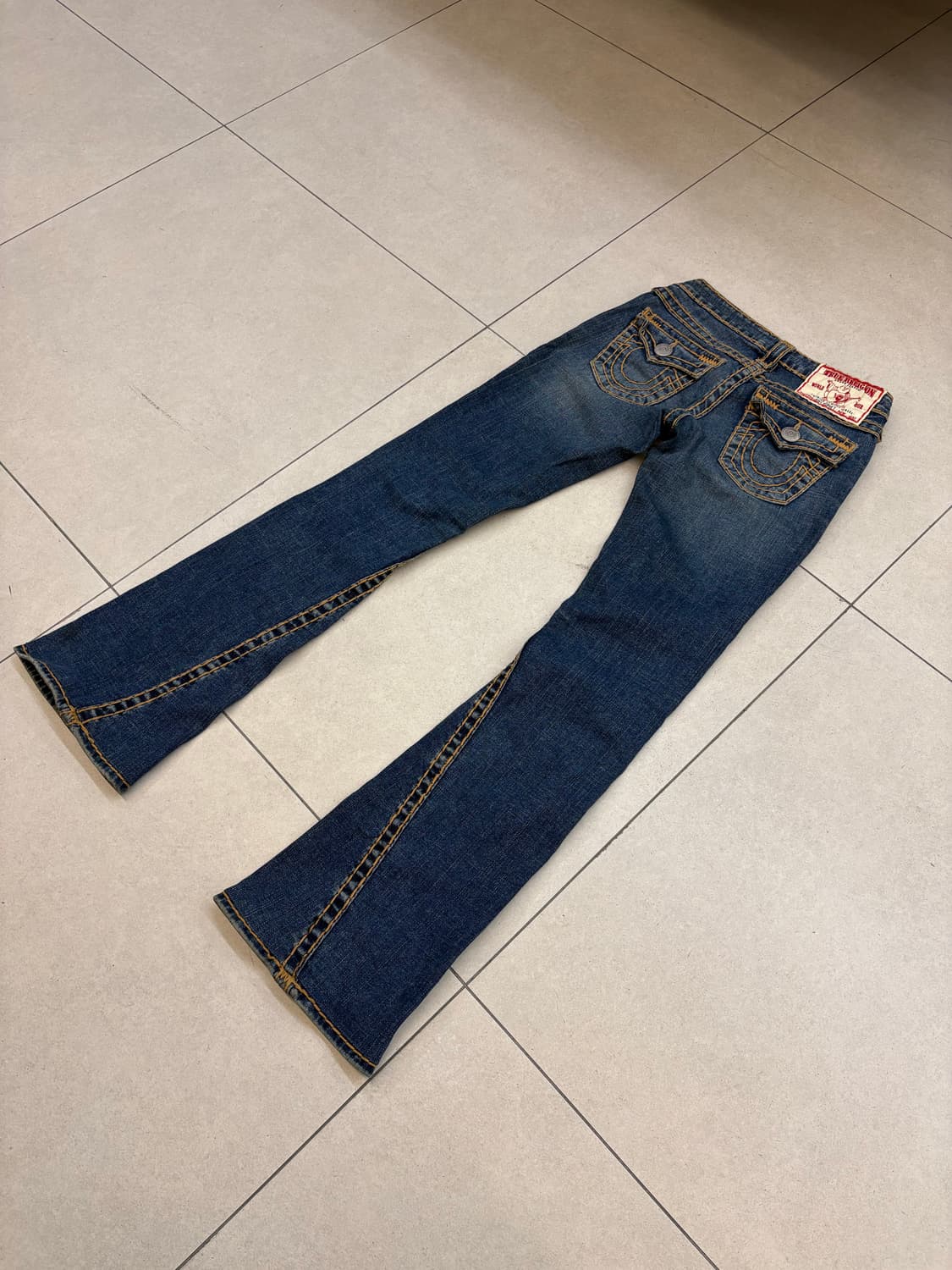 트루릴리전 JOEY SUPERT 부츠컷 데님 상품이미지3