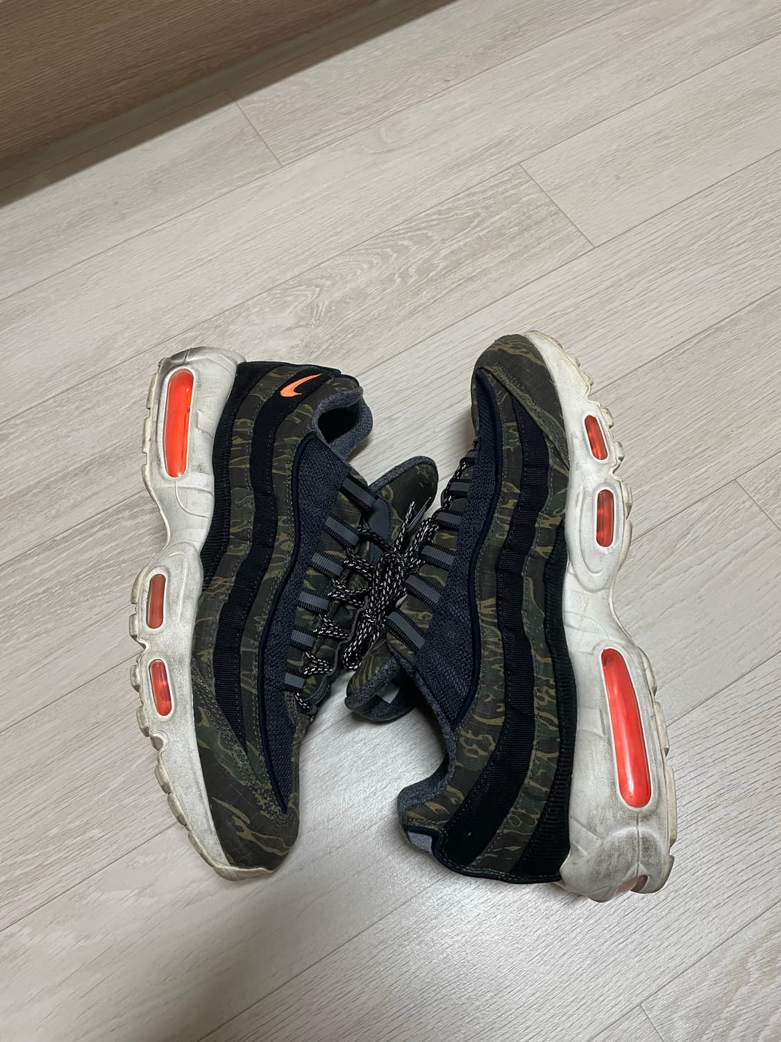 나이키 칼하트 맥스95 상품이미지2