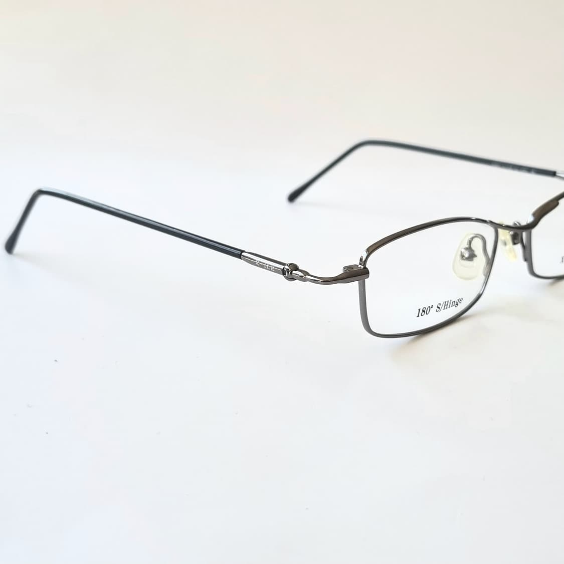 데드스탁 클래식한 건메탈 컬러 Y2K 감성 데일리 메탈 안경   538 상품이미지9