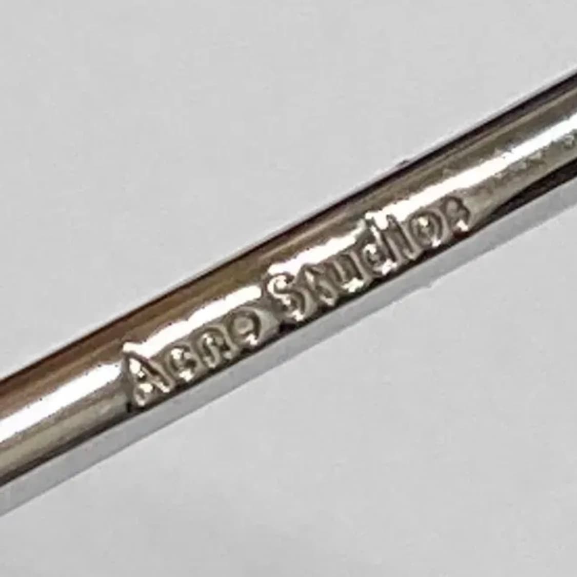 [정품] ACNE STUDIOS 아크네 스튜디오 D링 송아지가죽 클러치백 상품이미지5