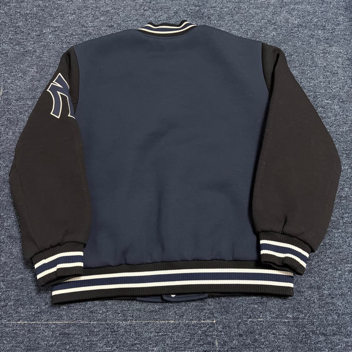 MLB 지뉴인 머천다이즈 뉴욕 양키스 바시티 자켓 상품이미지6