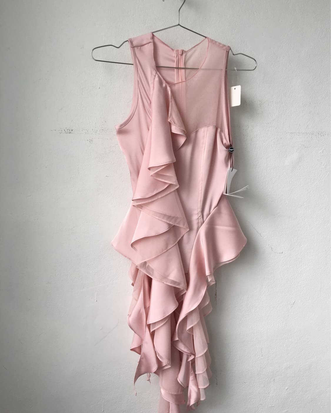 Ruffle drop unbalanced point sleeveless 상품이미지5