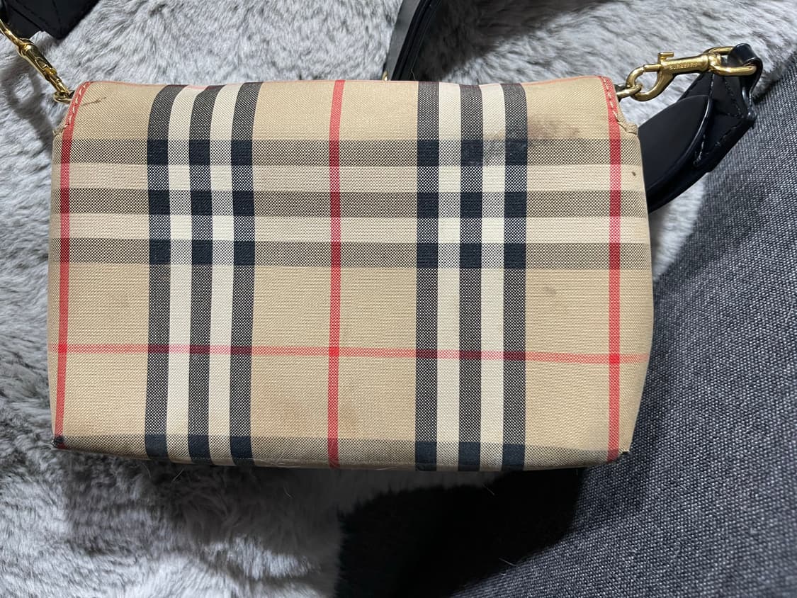 버버리 스트랩 가방 상품이미지2