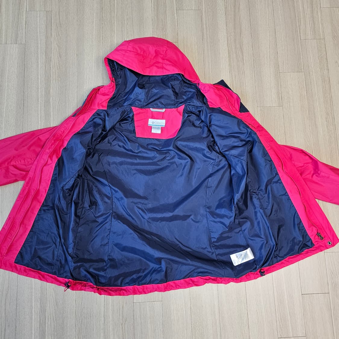 여성 XL ) 컬럼비아 아웃도어 자켓 바람막이 핑크 등산복 런닝 러닝 상품이미지3