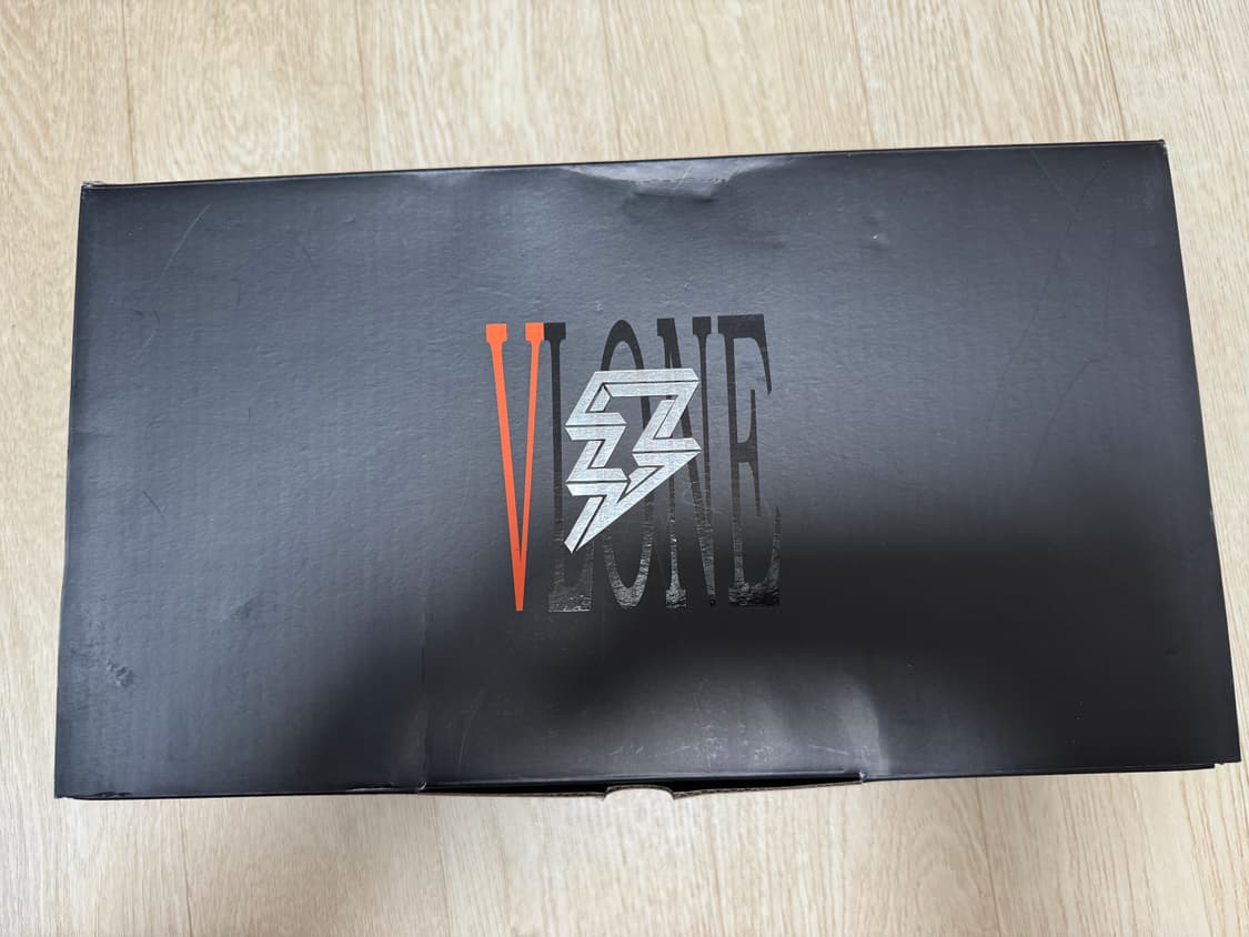 브이론X리벤지스톰 신발 US10(280) 상품이미지5