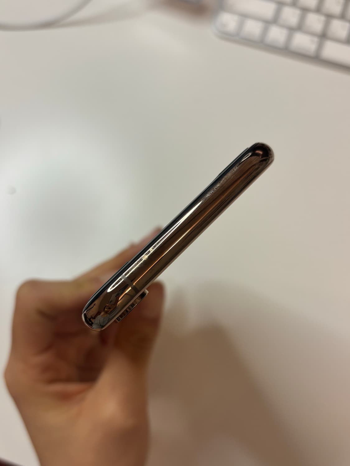 아이폰XS 골드 64기가 상품이미지5