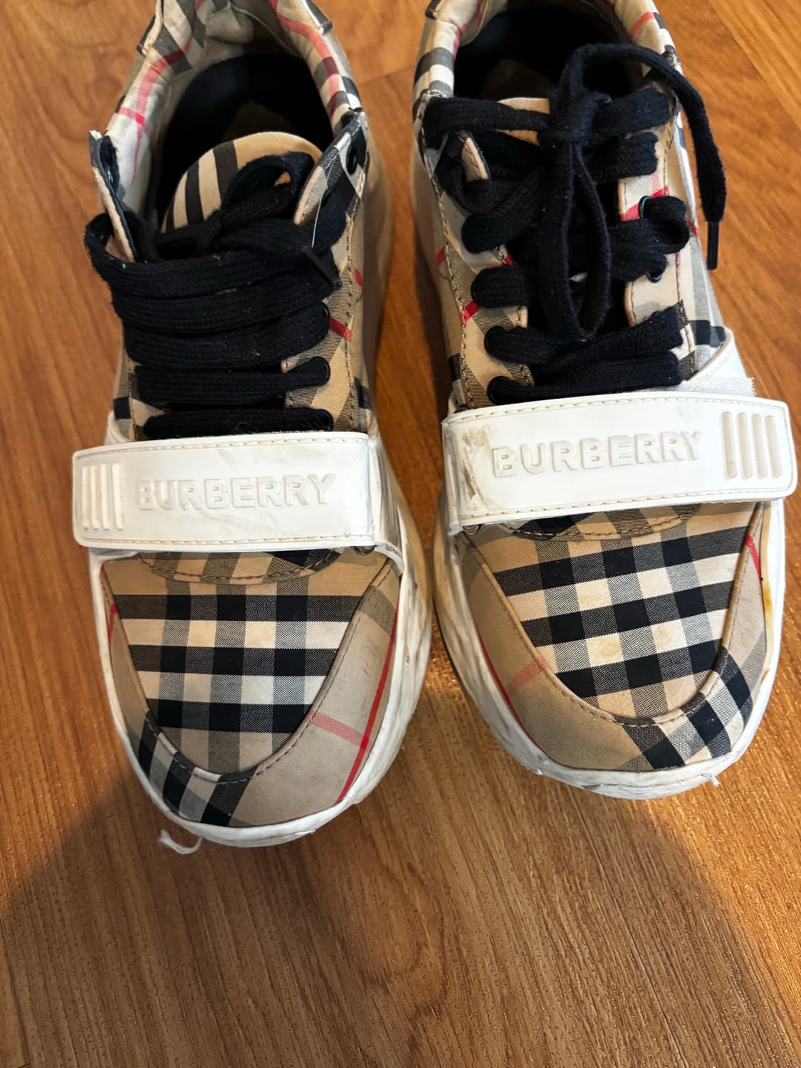 버버리 스니커즈 250 상품이미지6