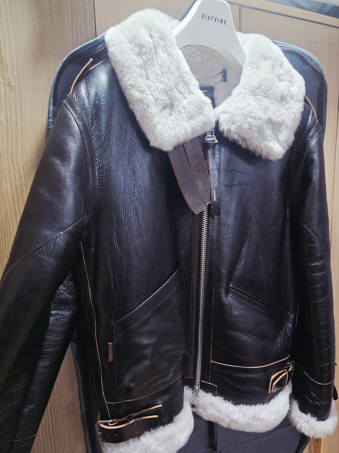 25F/W 디아프바인 무스탕 DV.LOT693 CREAM(L) 네고가능 상품이미지1