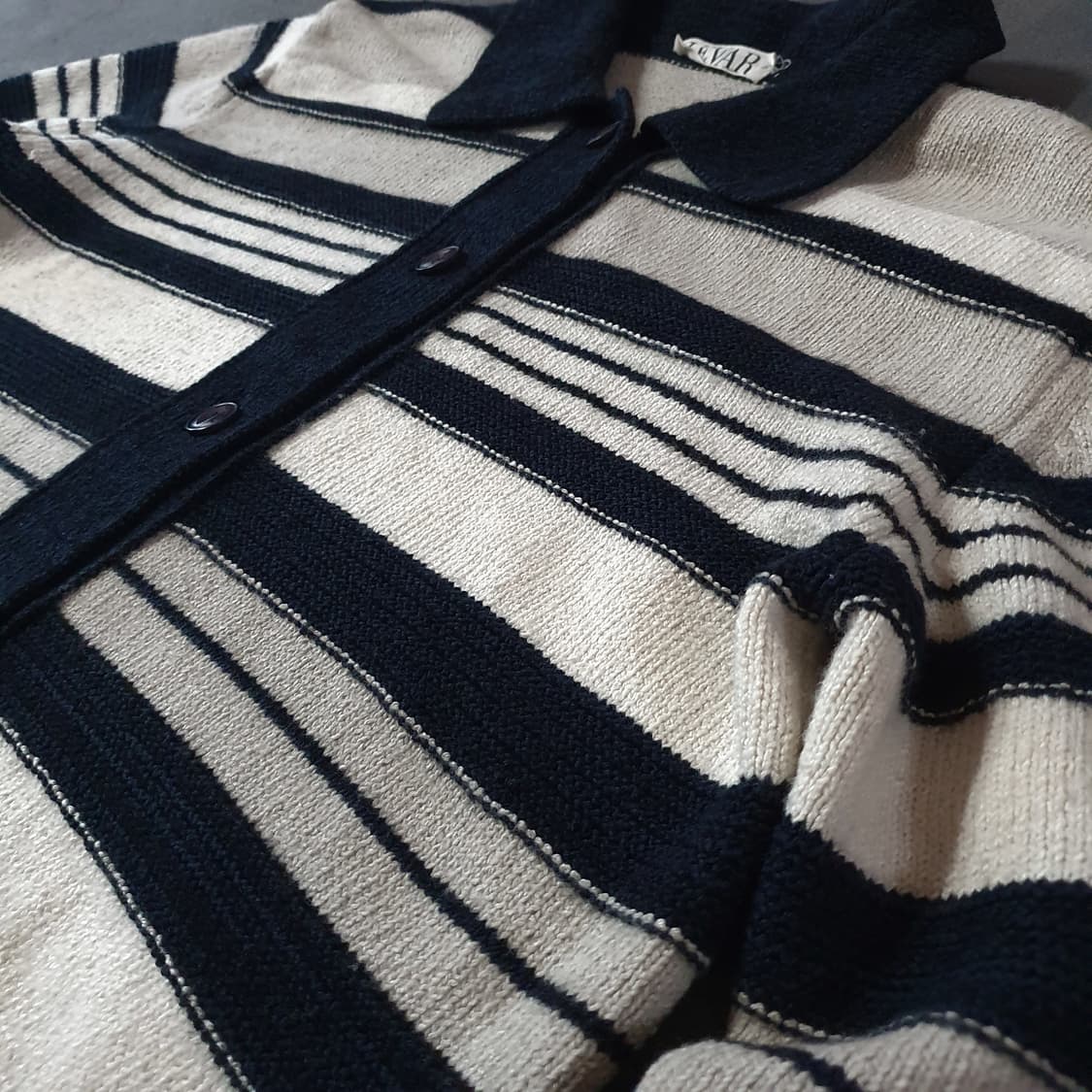 르바 멀티 스트라이프 가디건 상품이미지4