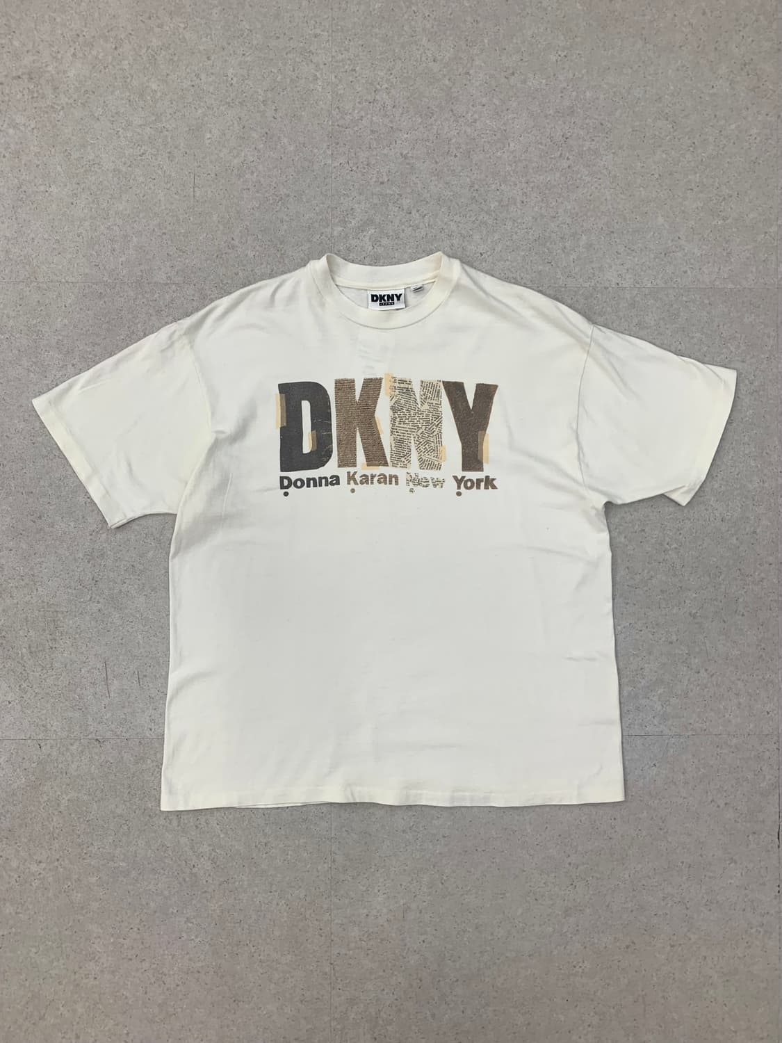 DKNY 90s 로고 반팔 티셔츠 상품이미지1