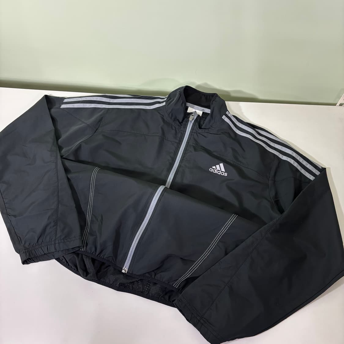 L 아디다스 블랙 경량 바람막이자켓 상품이미지2