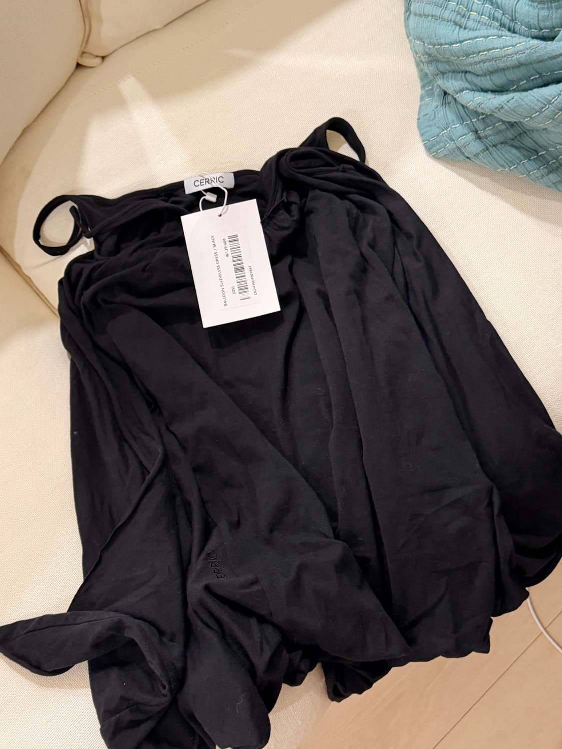 세릭 / Balloon Sleeveless Dress (BLACK) 상품이미지5